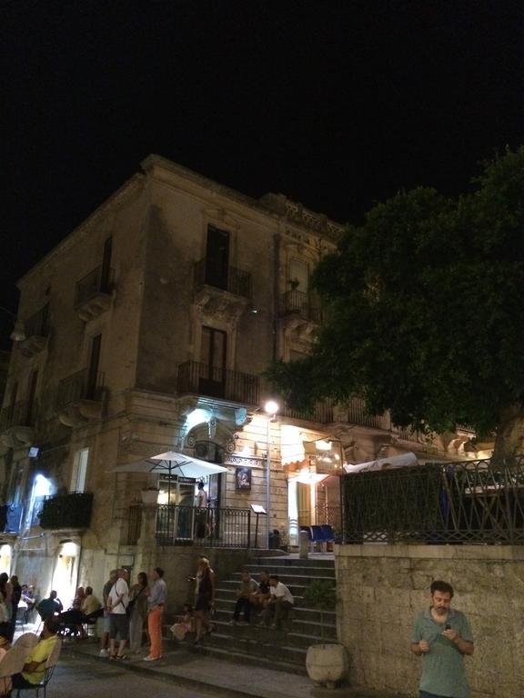 Pepe Concetta E La Movida Apartment Noto Exterior photo